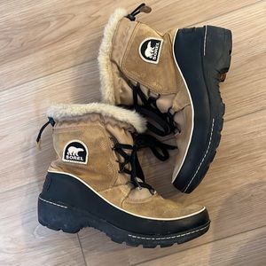 Great condition Sorel boots. Worn one winter